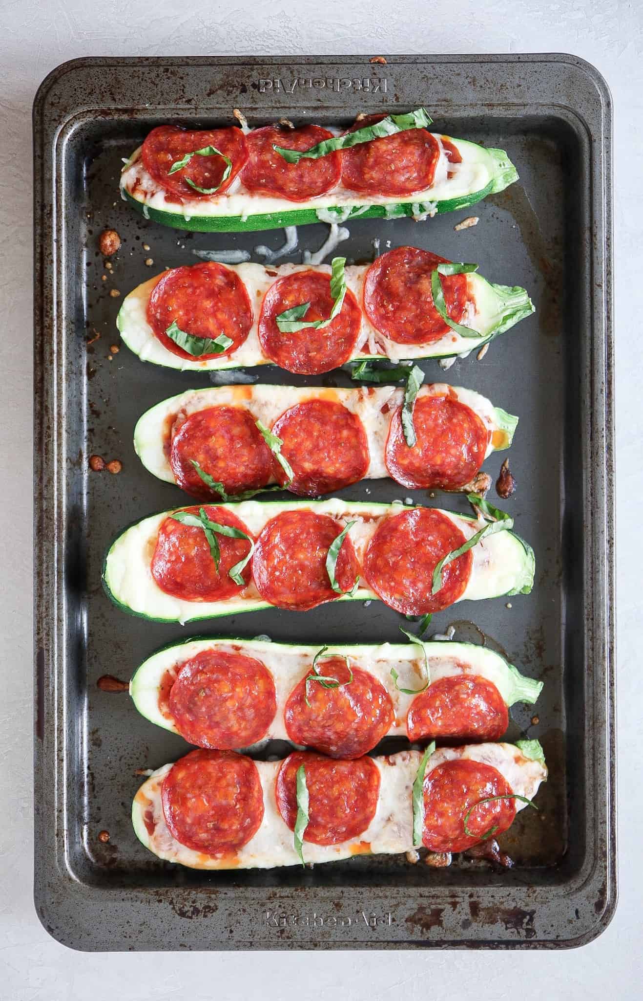 5 ingredient pepperoni pizza zucchini boats