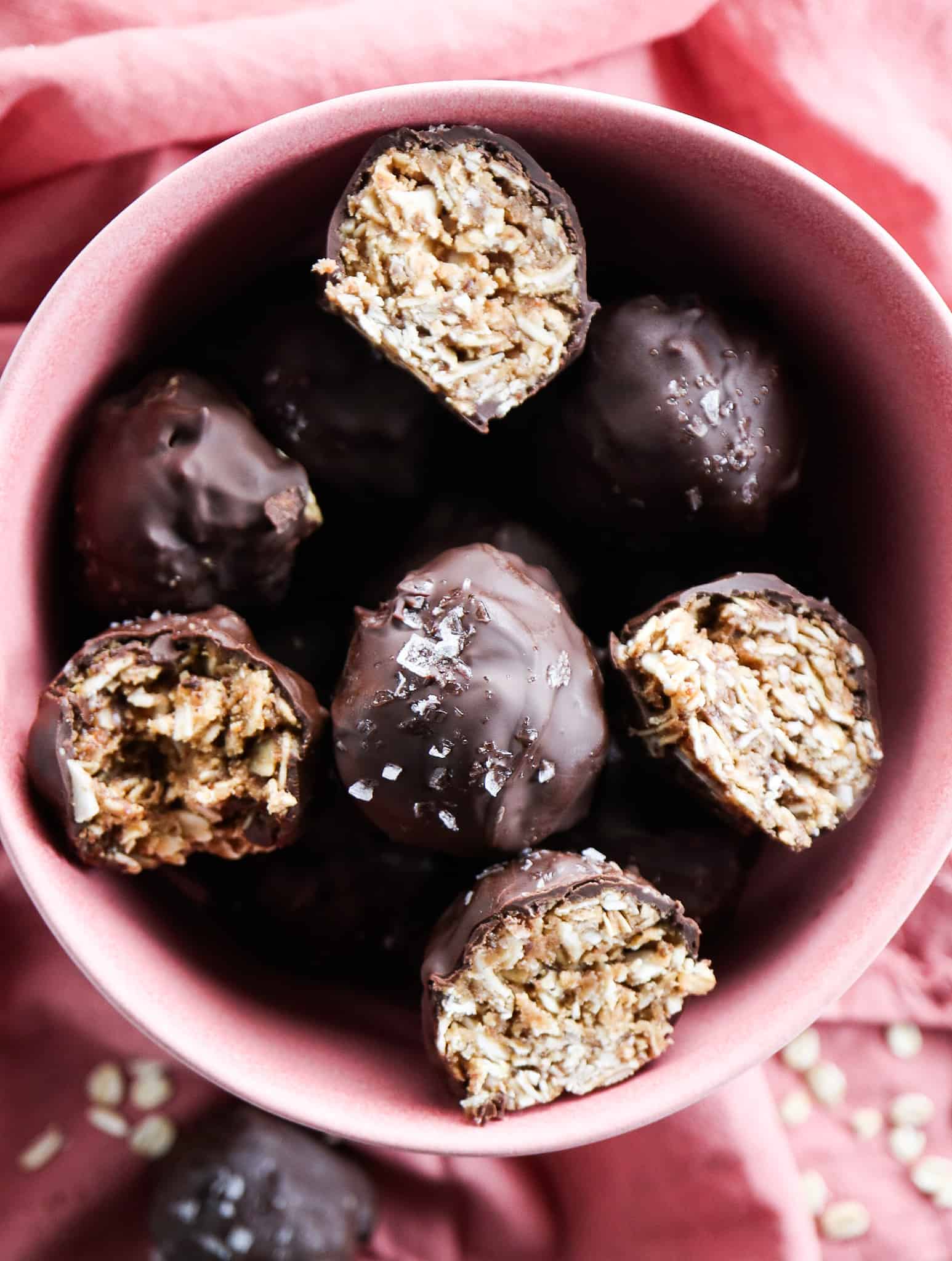 Chocolate Peanut Butter Oatmeal Balls Tipps in the Kitch