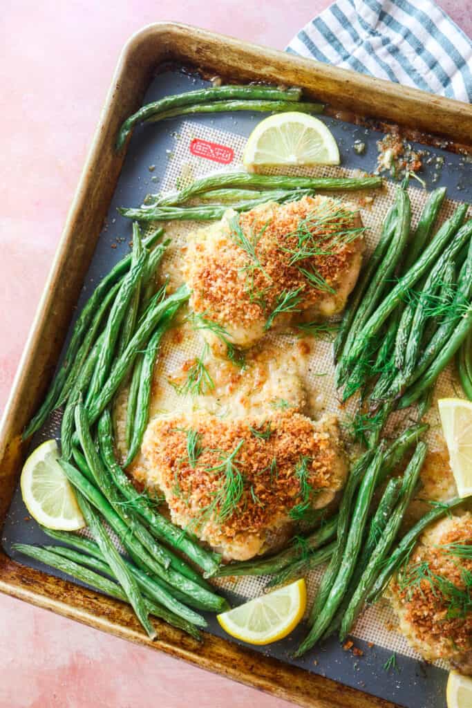 easy sheet pan chicken recipe with panko breadcrumbs and haricot verts